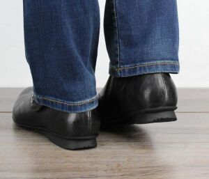 HIL 183 THINK CHILLI 000 270-0000-VEG schwarz Slipper schwarz  41,5 - HIL 183