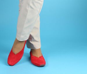 Think! Gaudi Damen Ballerinas Gr. 41.5 rot 733-5000-fire (GDI 37) - GDI 37