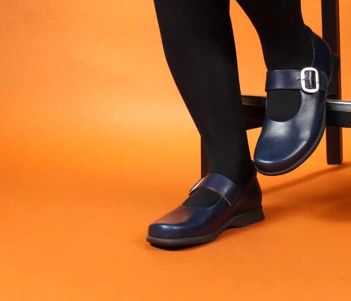 Think Damen Spangen-Ballerinas blau in Glattleder aus der Pensa-Linie