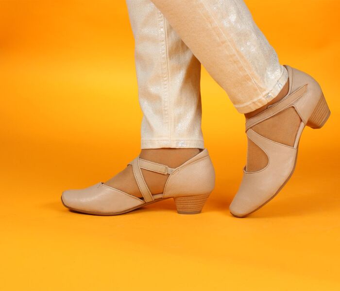 Think Pumps beige Aida pallisandro 209-4050 Gr.39 - AID 1001