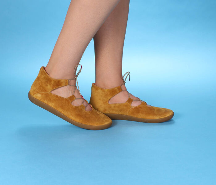 think schnürschuhe gelb nature caramel 950-3010 - ntr 45 fussbett: lederbezogene wechselbare kork-latex-bettung (pflanzlich gegerbt) lederfutter - vegetabil gegerbt und ungefärbt 10 mm keilabsatz in der sohle sportlicher sneaker mit offener schnürung für gute laune und schönes wetter.